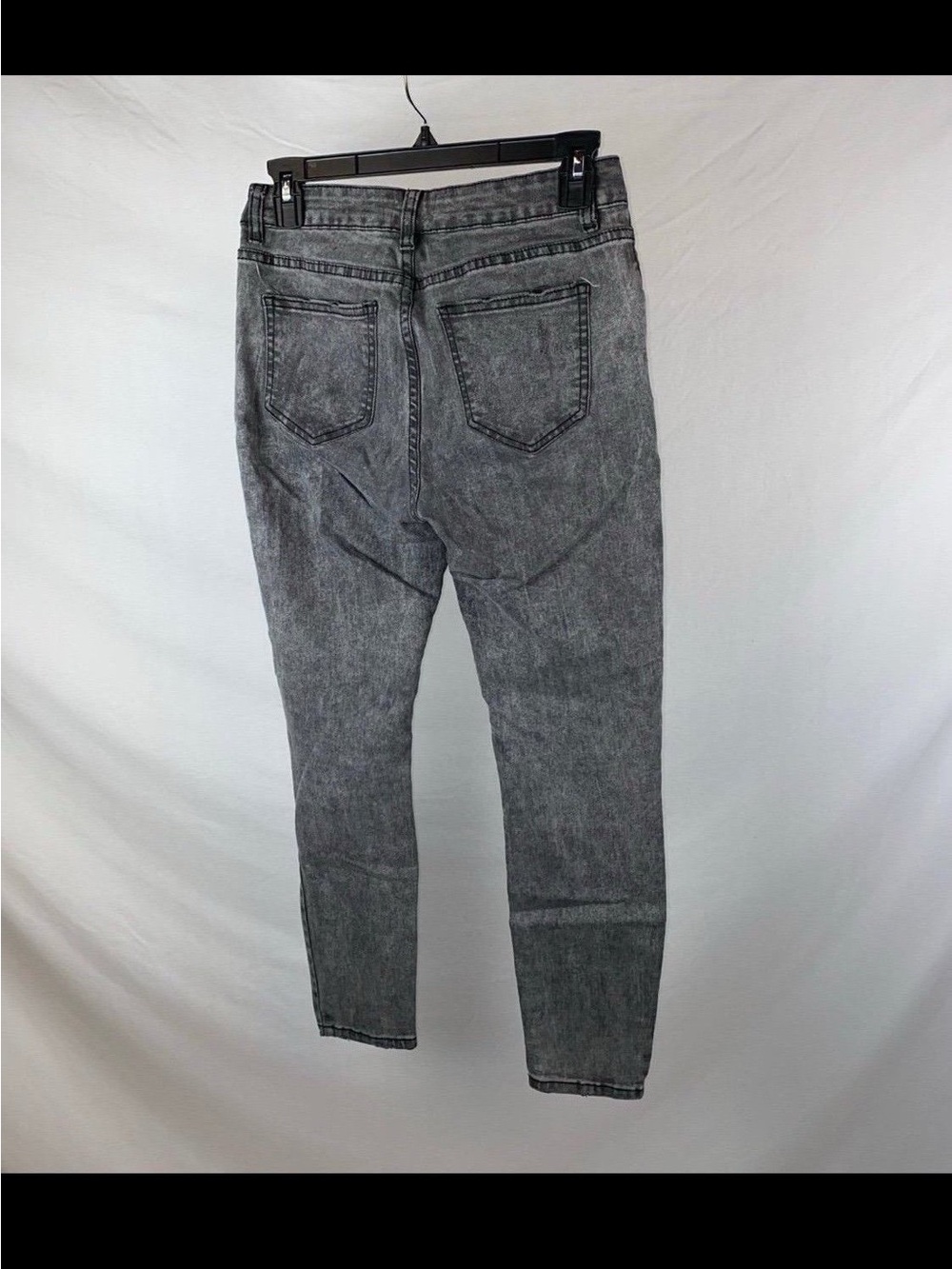 Jeans - Picture 2 of 10